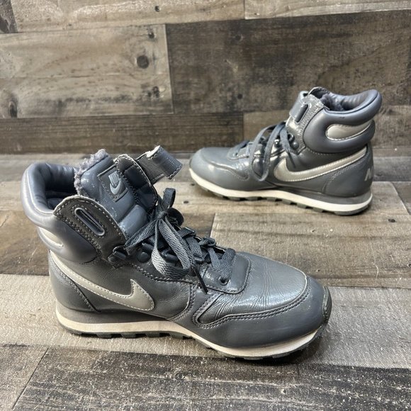 Womens Nike Snow Waffle CL 371758 002 Dark Grey 2009 Boots Sneakers Size 6.5. - Picture 4 of 9